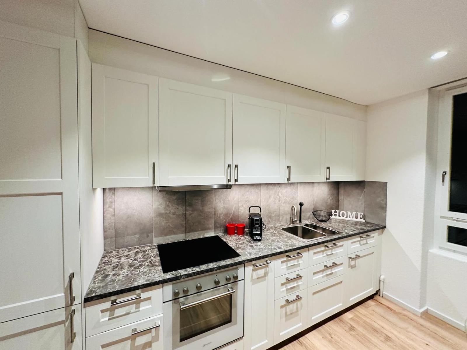 Exclusive Apartment For Families And Business Устер Екстер'єр фото