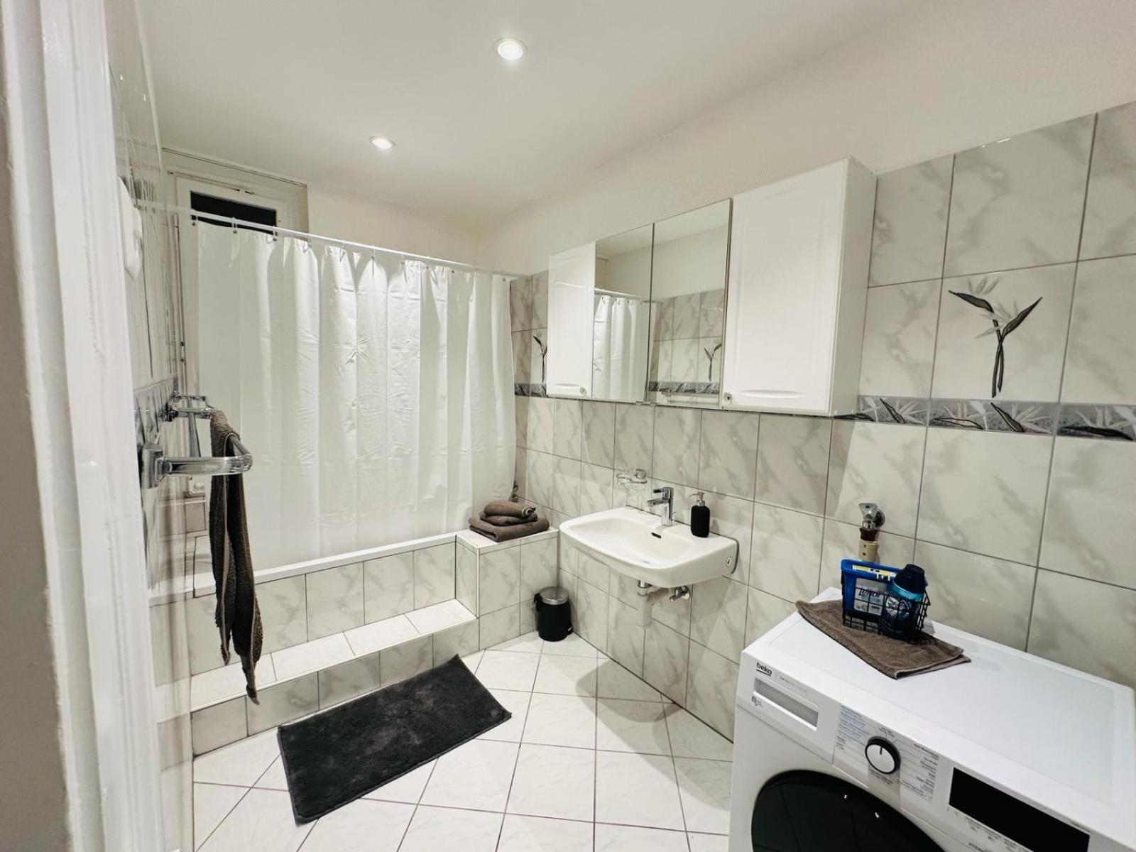 Exclusive Apartment For Families And Business Устер Екстер'єр фото