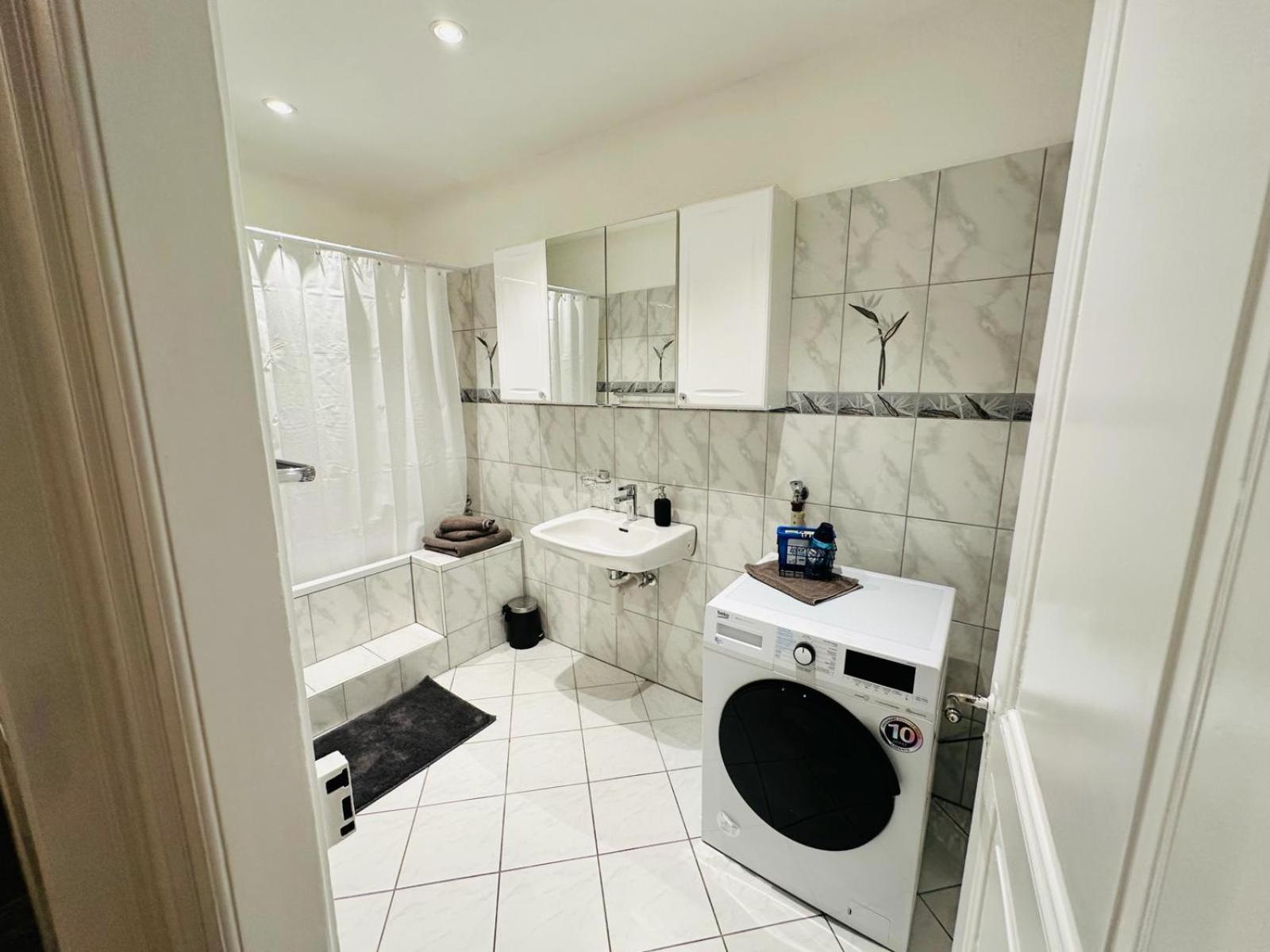 Exclusive Apartment For Families And Business Устер Екстер'єр фото