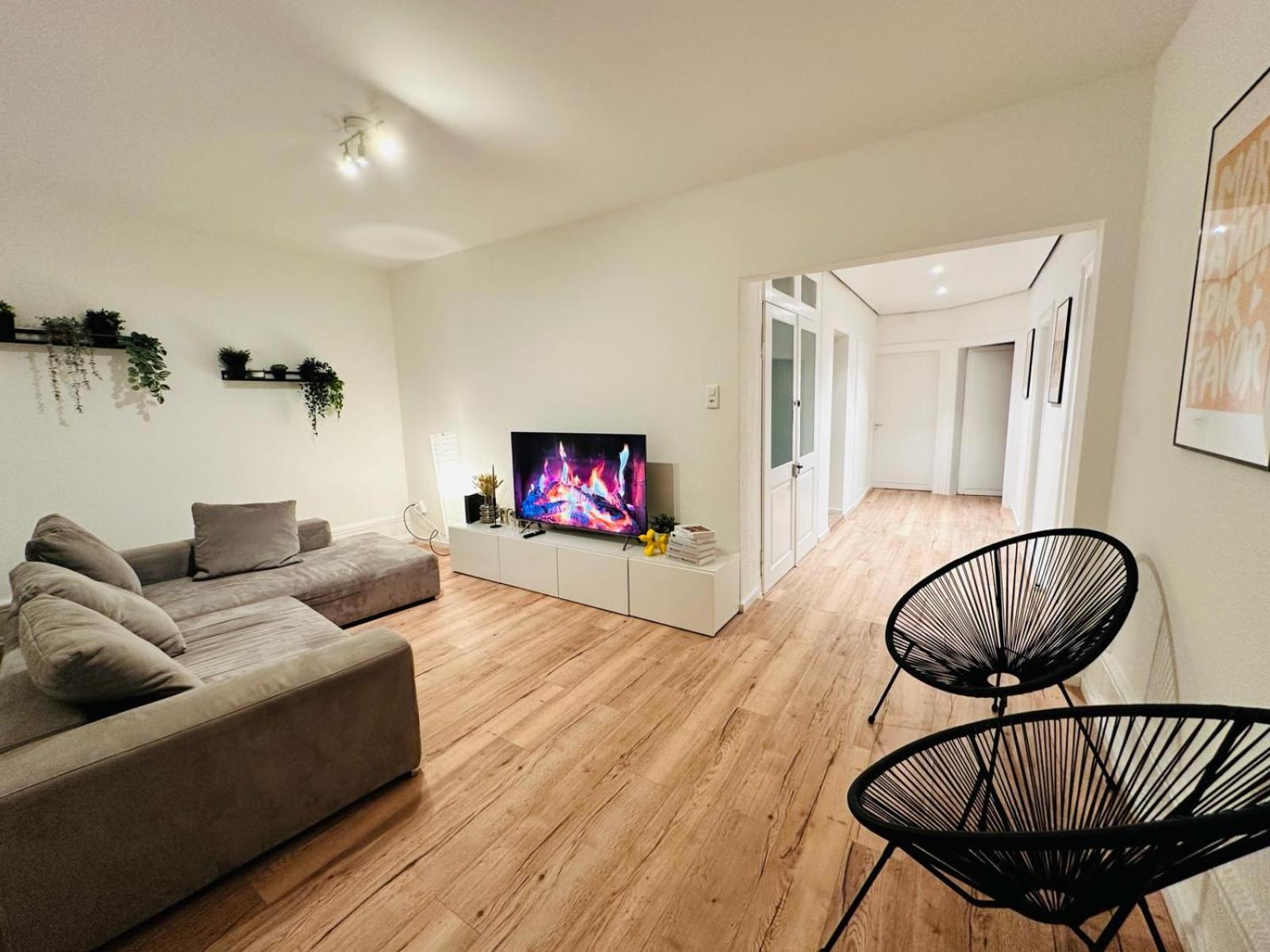 Exclusive Apartment For Families And Business Устер Екстер'єр фото